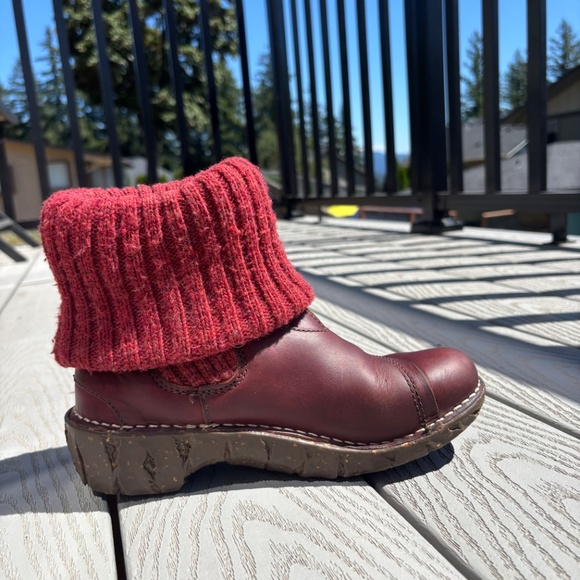 Women's El Naturalista Yggdrasil Red Leather Fold Over Sock Shoes Boots Size 6 - Picture 2 of 11